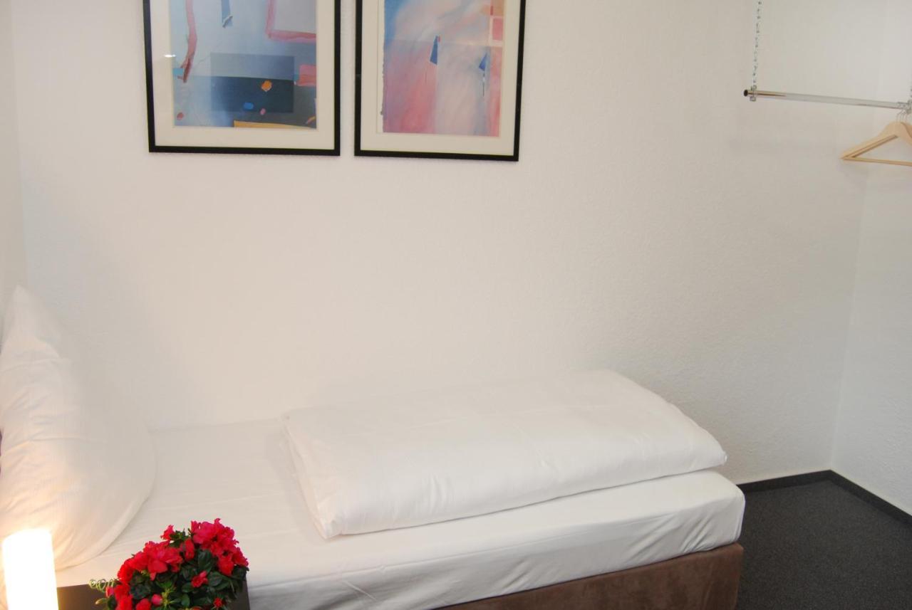 Hotel Rheinischer Hof 에어크라트 외부 사진