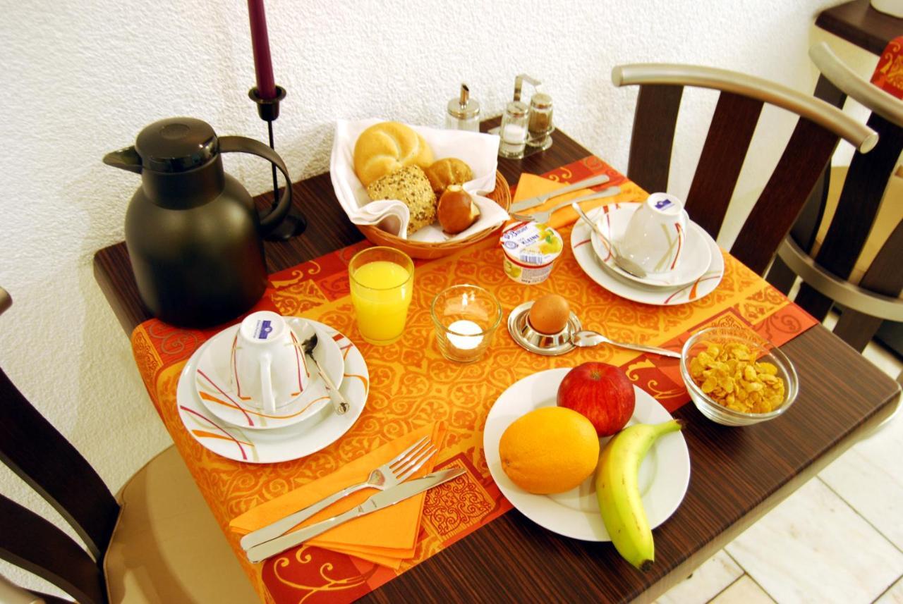 Hotel Rheinischer Hof 에어크라트 외부 사진