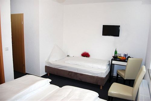 Hotel Rheinischer Hof 에어크라트 외부 사진