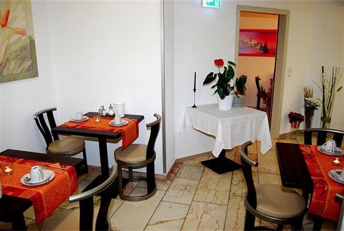 Hotel Rheinischer Hof 에어크라트 외부 사진